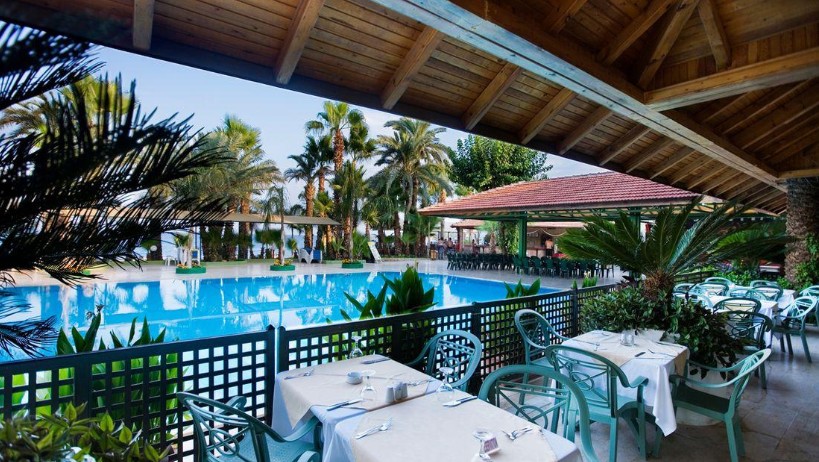 Larissa Park Club Akman 4*