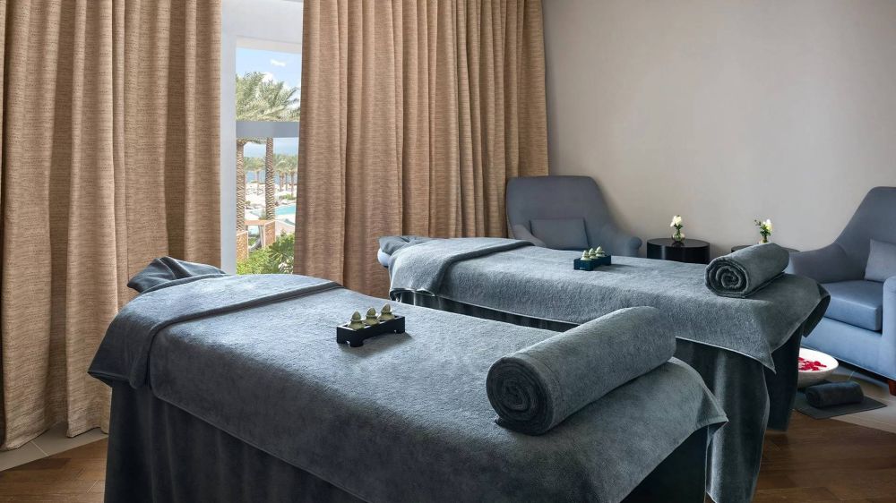 Address Beach Resort Fujairah 5*