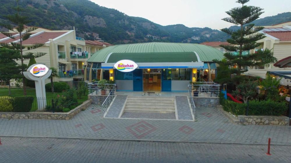 Belcehan Deluxe Hotel 4*