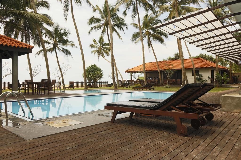 Blue Beach Hotel Wadduwa 3*