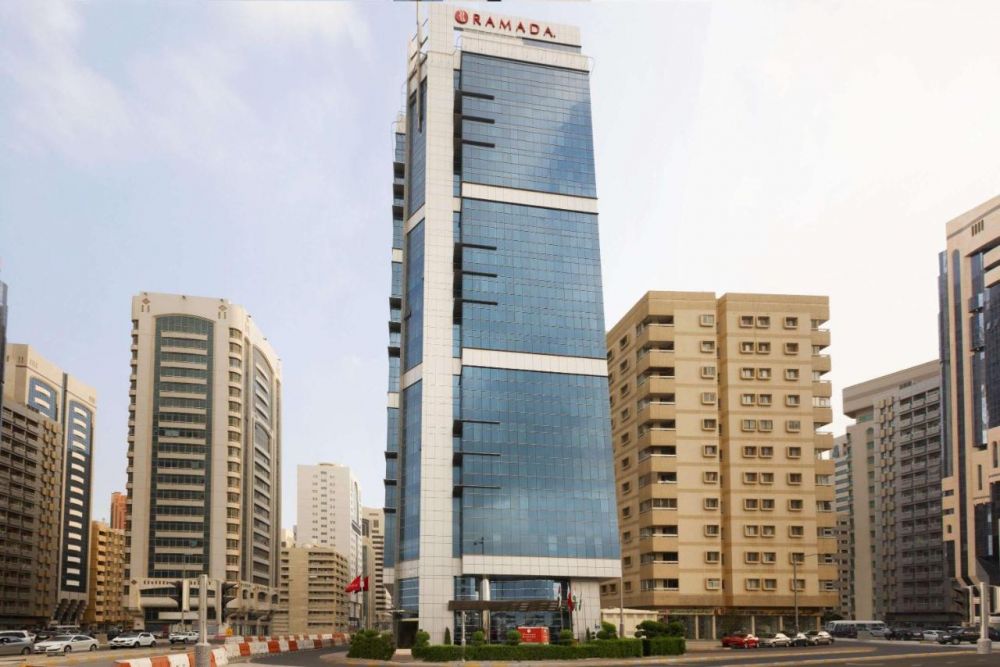 Ramada by Wyndham Abu Dhabi Corniche 4*