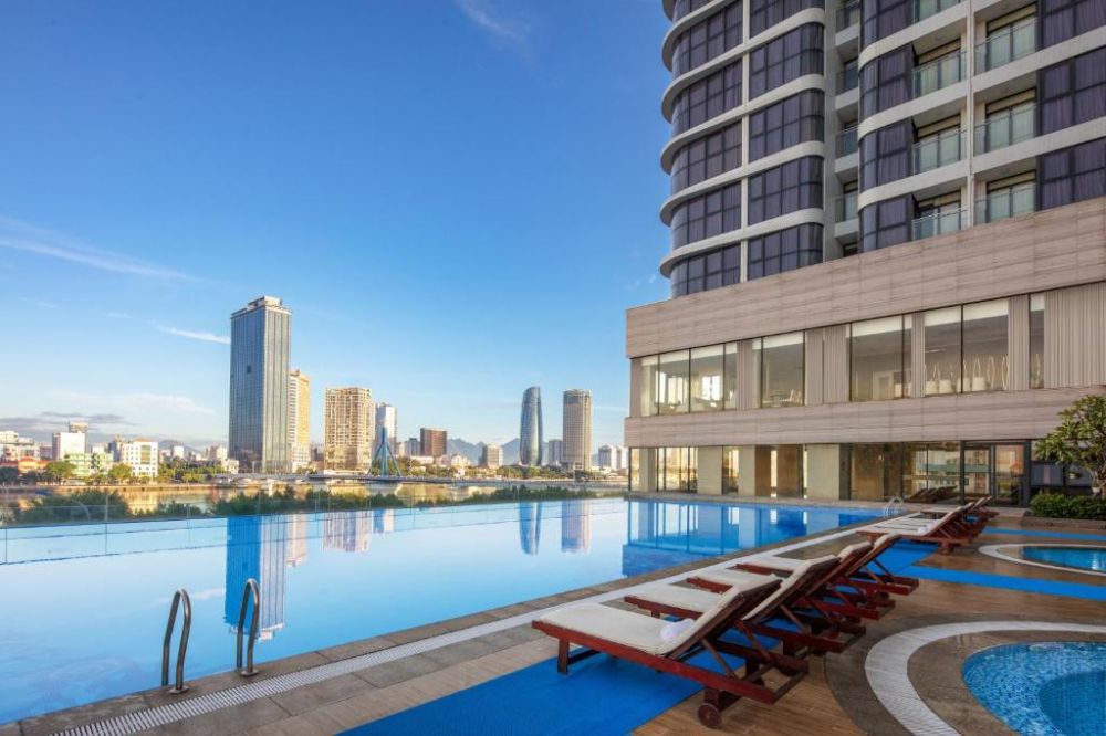 Melia Vinpearl Danang Riverfront 5*