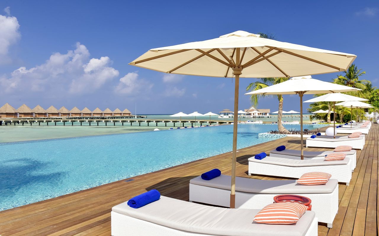 Mercure Maldives Kooddoo 4*