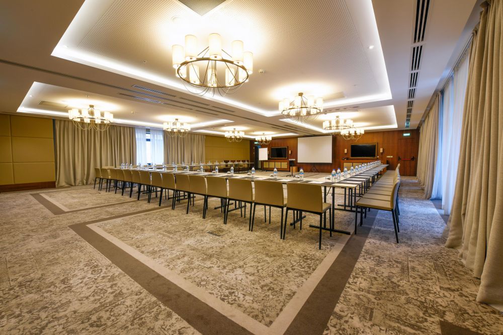 Borjomi Crowne Plaza 5*