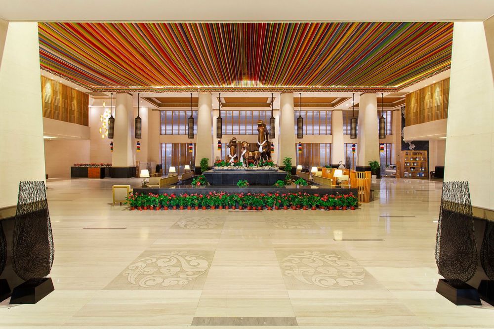 Sanya Tibet Hotel 5*