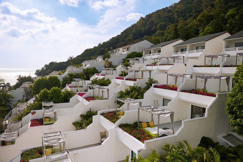 The Nai Harn Phuket 5*