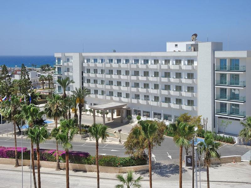 Nestor Hotel 4*