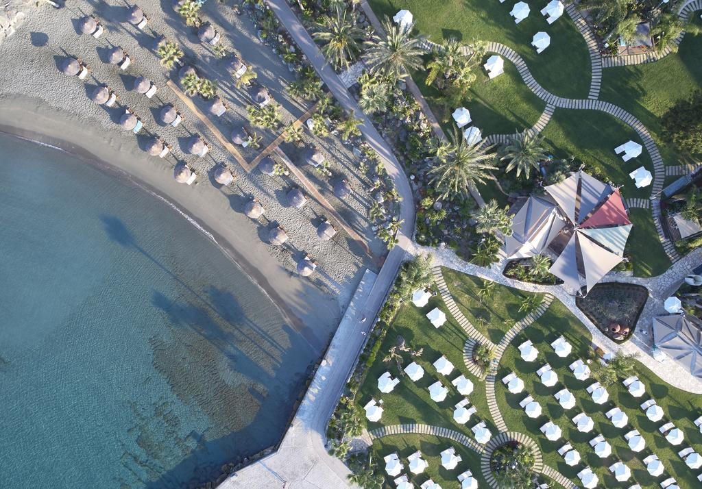 Amathus Beach Hotel 5*