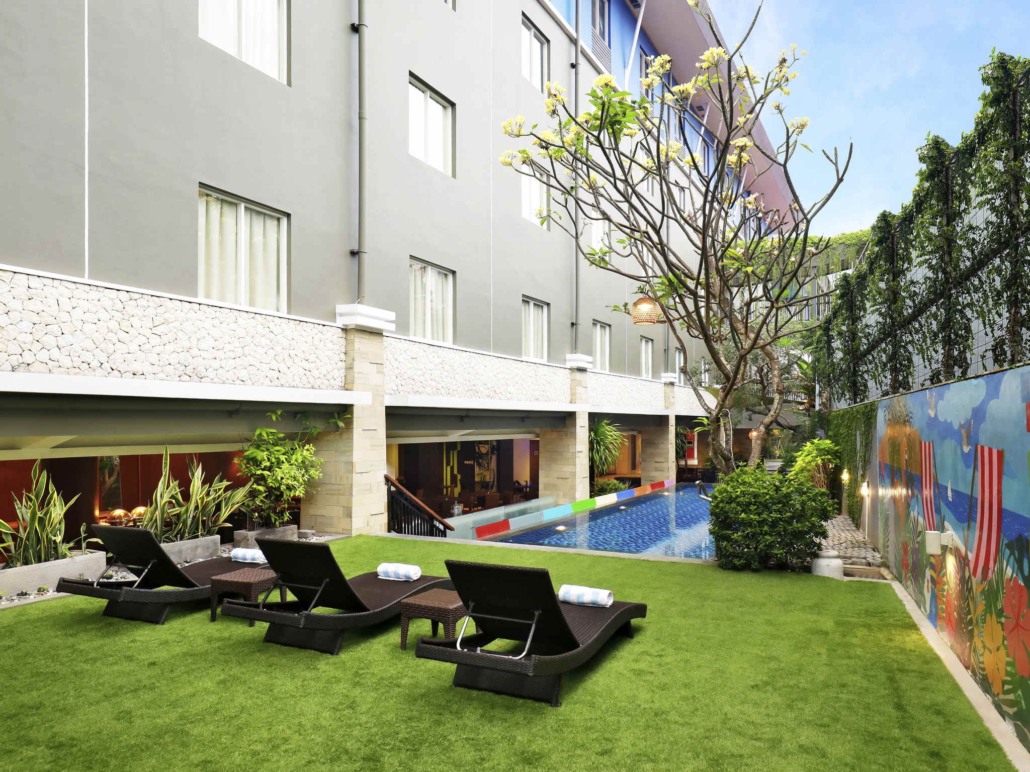 Ibis Budget Bali Seminyak 2*