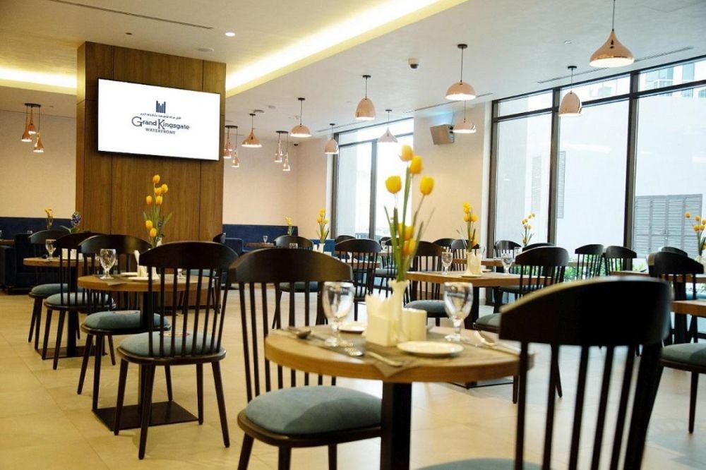 Grand Kingsgate Waterfront By Millennium Hotel 4*