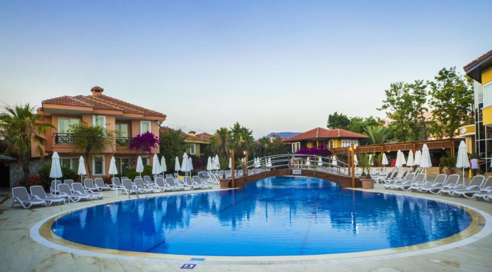 Club Dizalya Hotel 4*