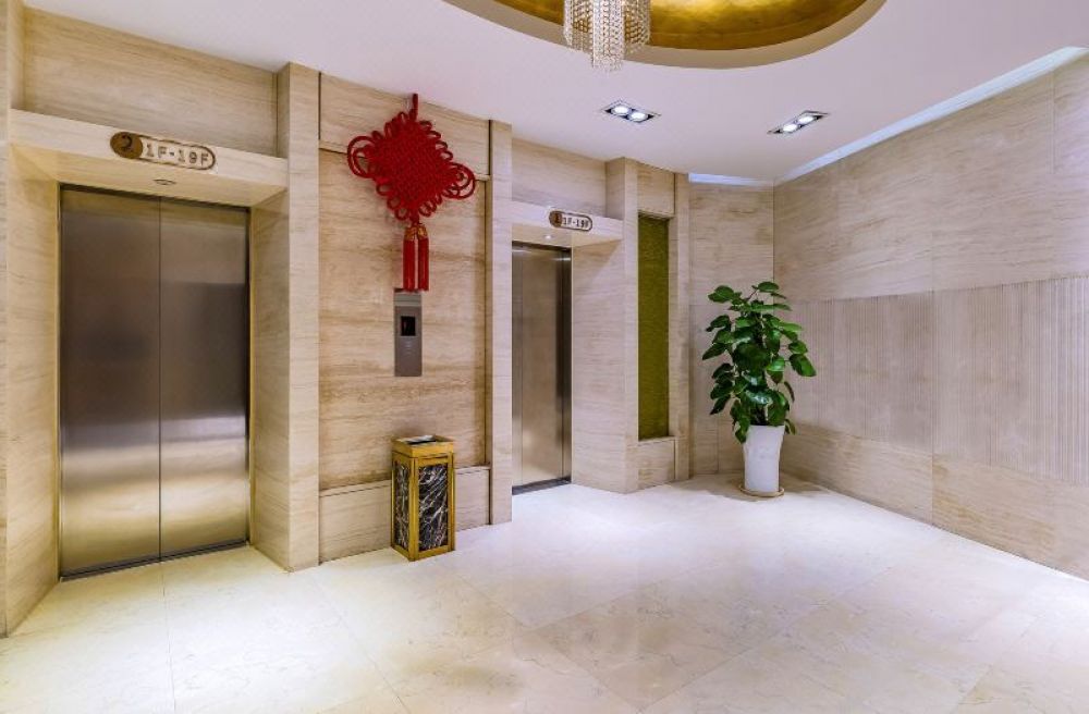 Feitian Hotel Beijing 4*