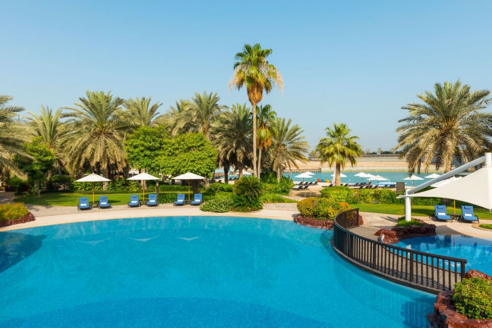Sheraton Abu Dhabi Hotel & Resort 5*