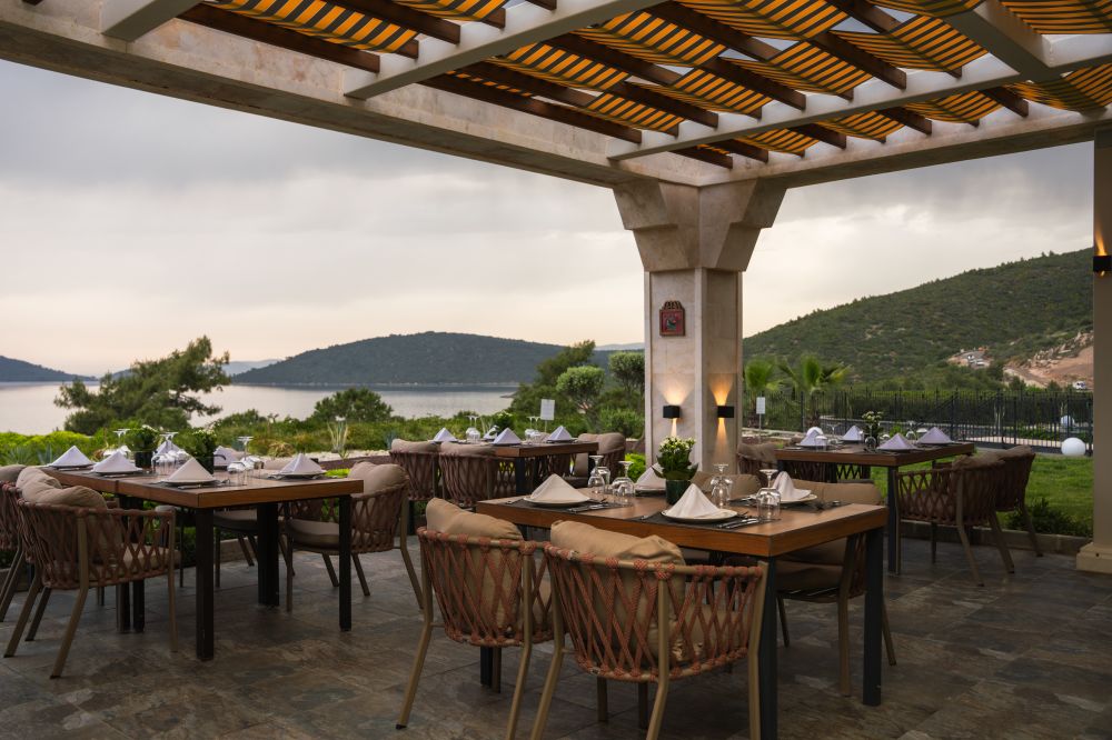 La Blanche Island 5*