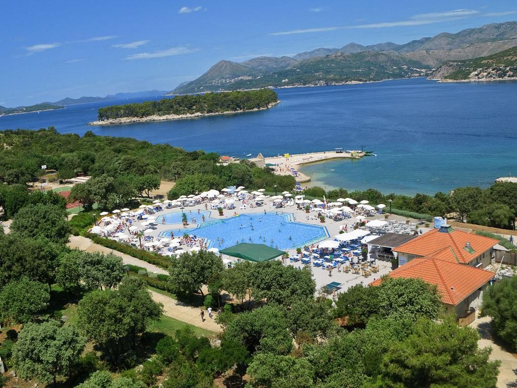 Hotel Valamar Club 3*