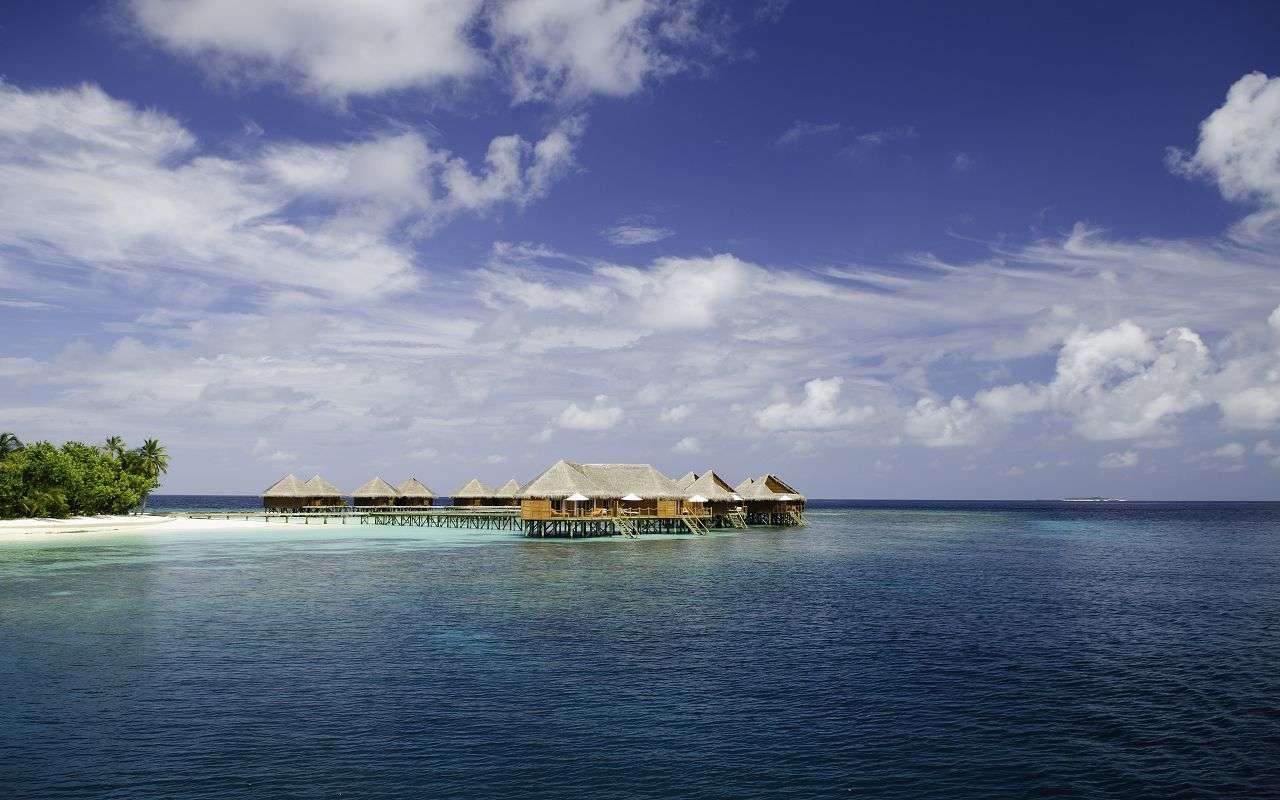 Mirihi Island Resort 5*