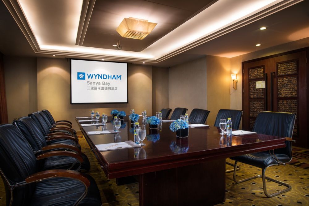 Wyndham Sanya Bay 5*