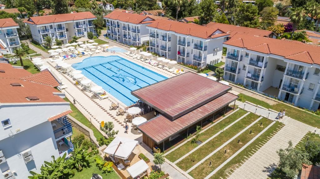 Belcekum Beach Hotel 4*