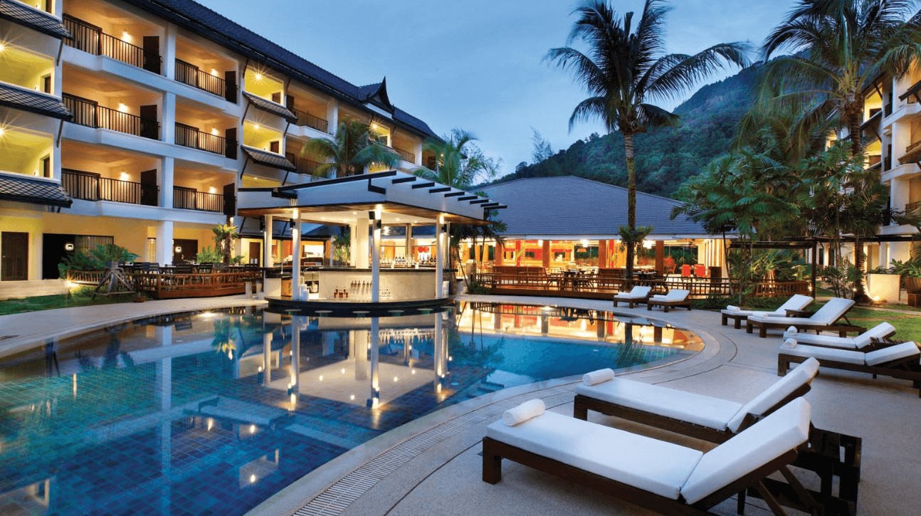 Radisson Resort & Suites Phuket (ex. Swissotel Suites Phuket Kamala Beach) 4*