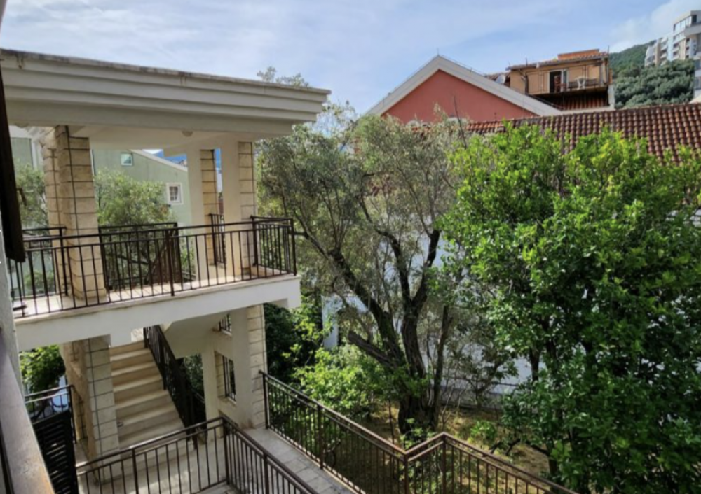 Bianca Guest House 3*