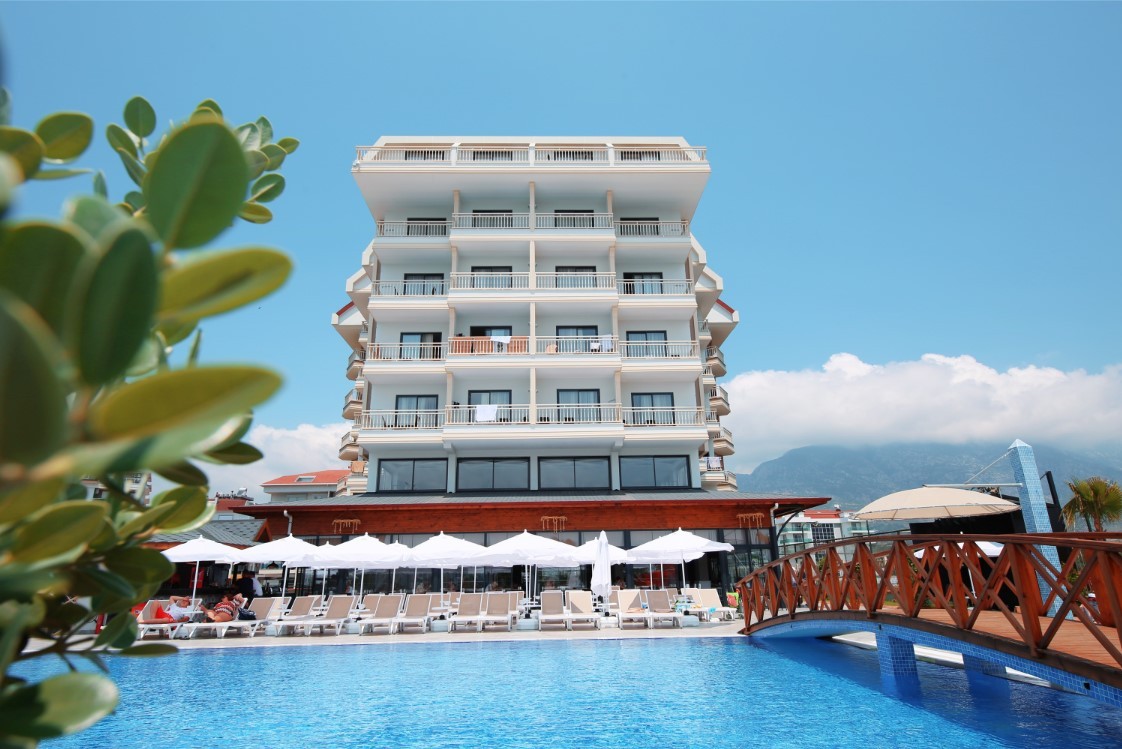 Sey Beach Hotel & SPA 4*