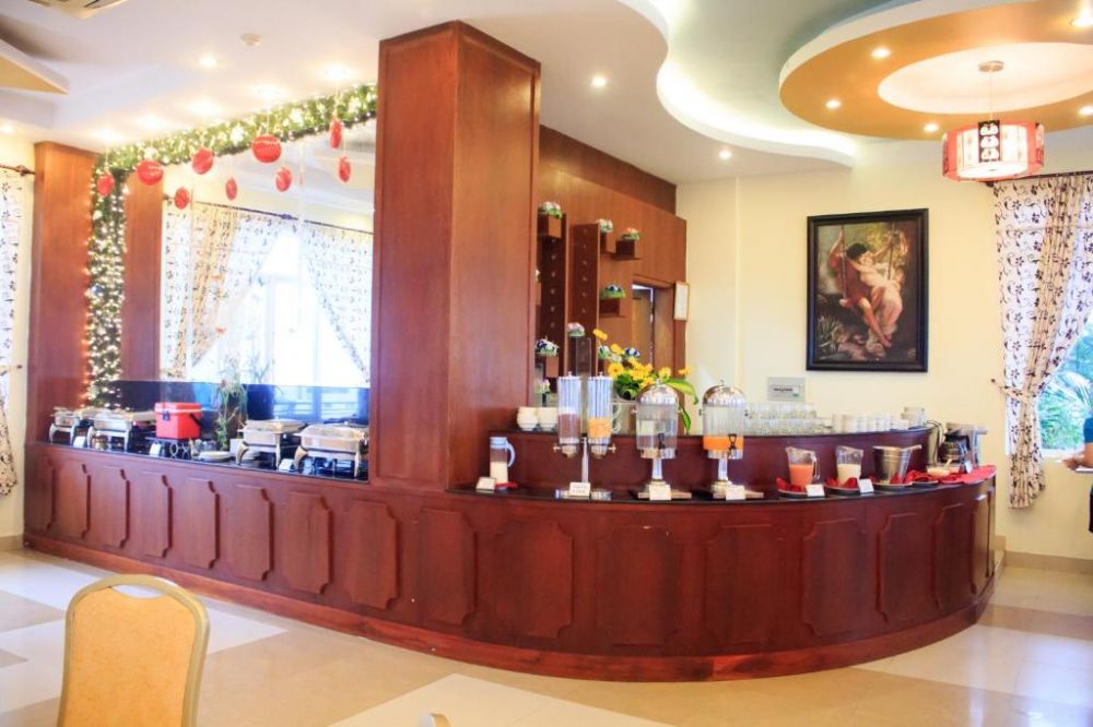 Angella Hotel 3*