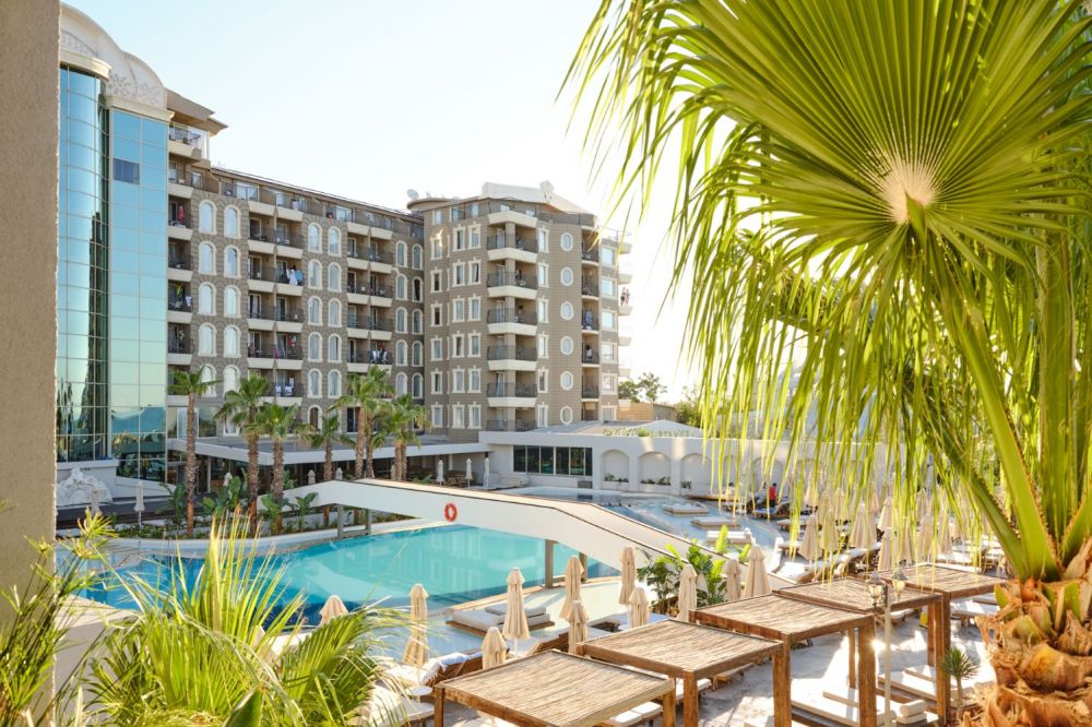 Laur Hotels Experience (Ex. Didim Beach Resort & Elegance) 5*