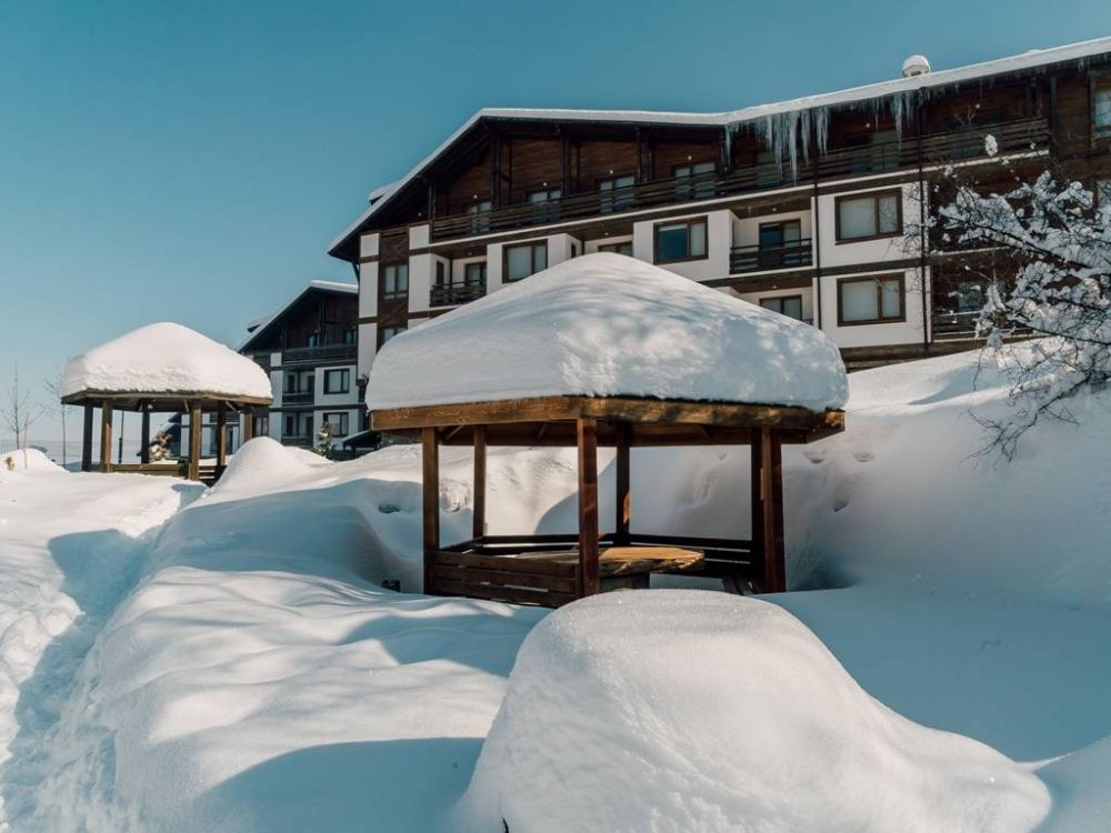 Green Life Ski & Spa Resort 4*