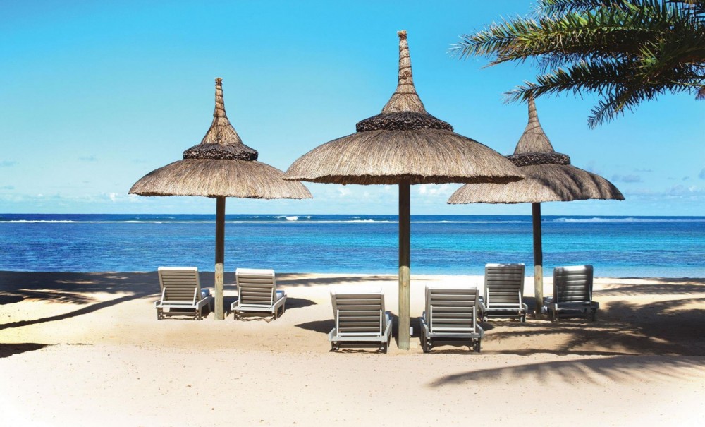 Outrigger Mauritius Beach Resort 5*