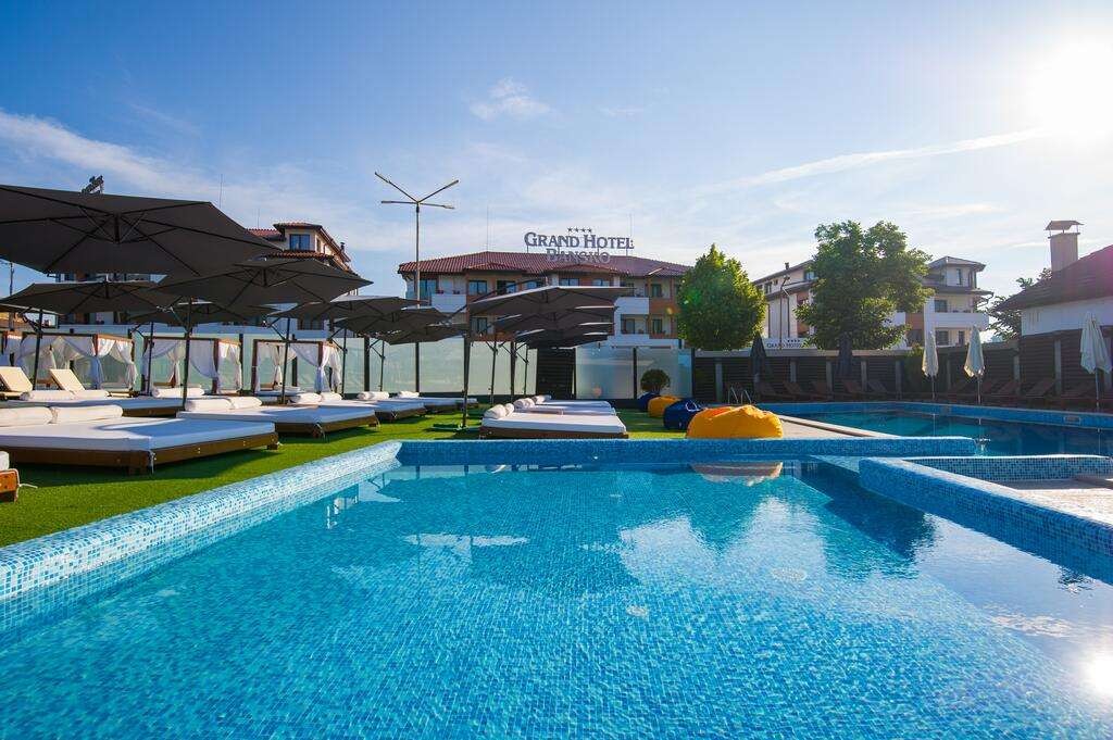 Grand Hotel Bansko 4*