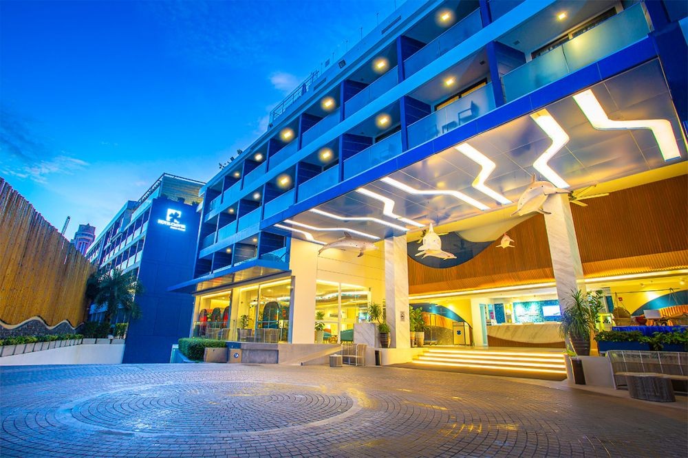 Hotel Clover Patong Phuket 4*