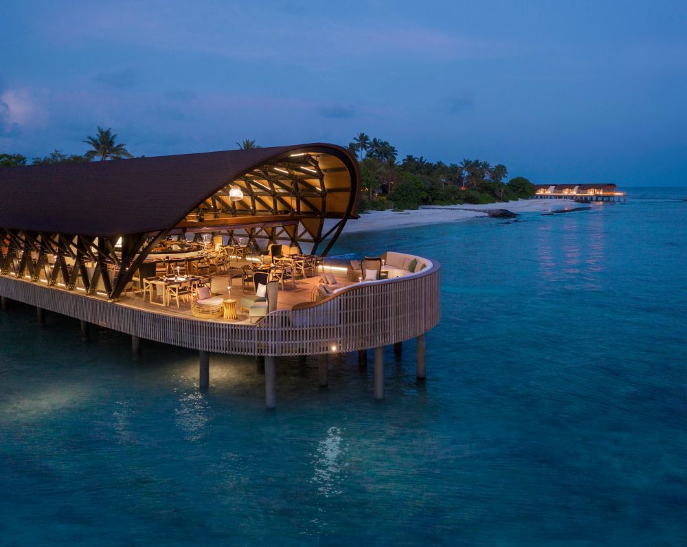 The Westin Maldives Miriandhoo Resort 5*