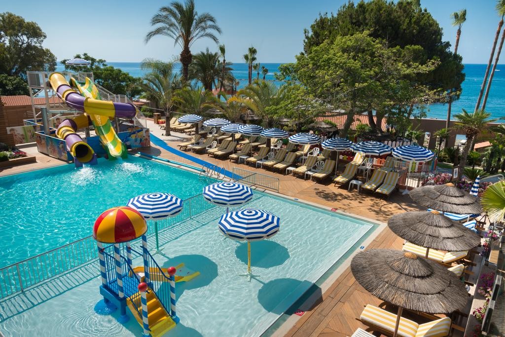 Amathus Beach Hotel 5*