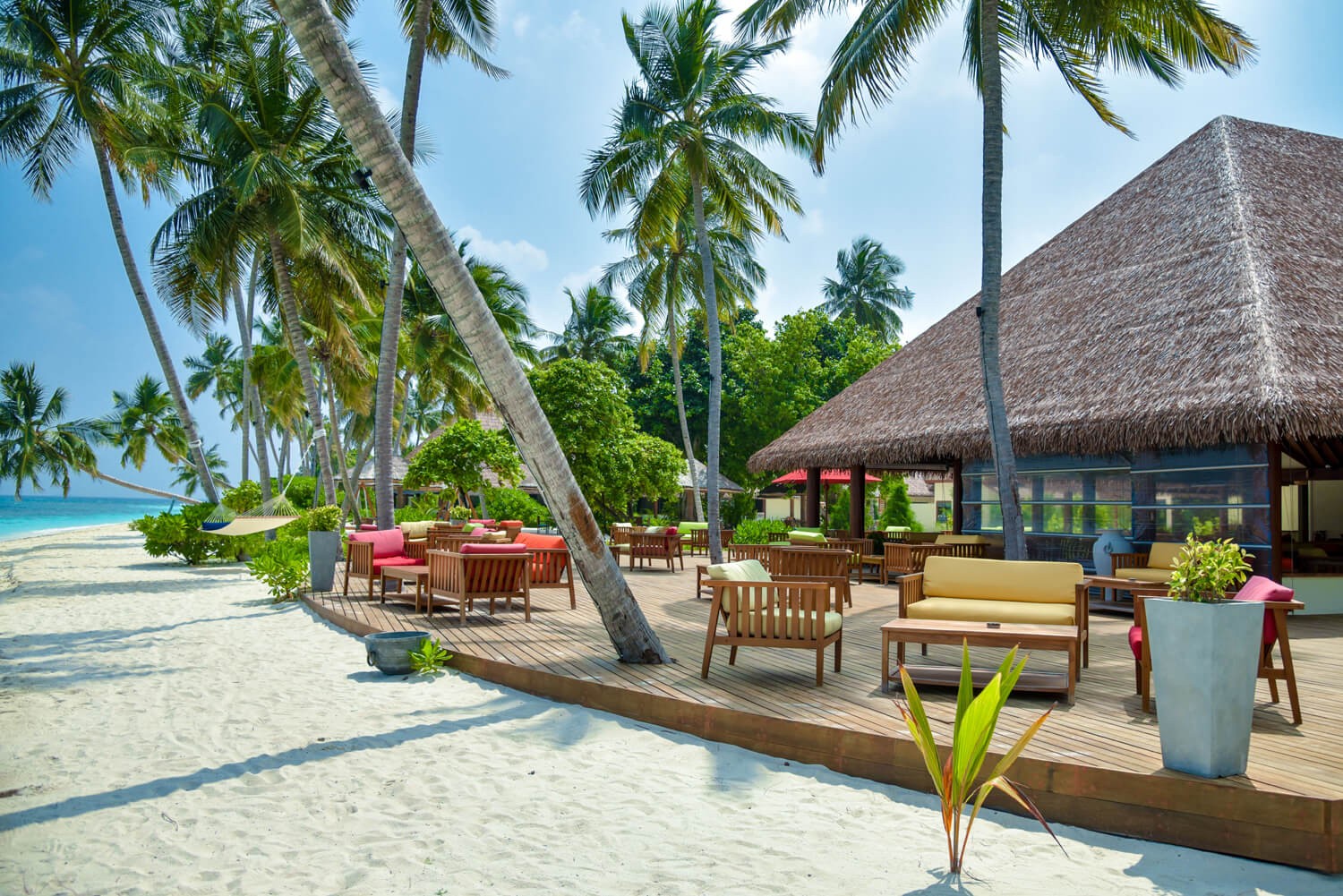 Reethi Faru Resort 4*