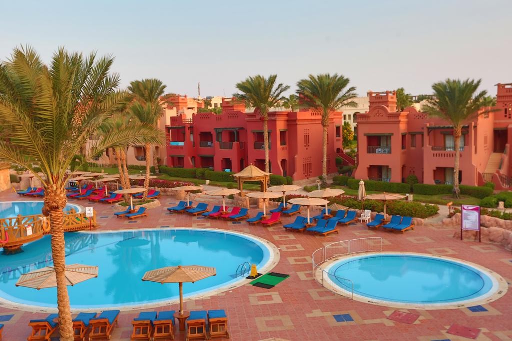 Charmillion Life Resort 4*