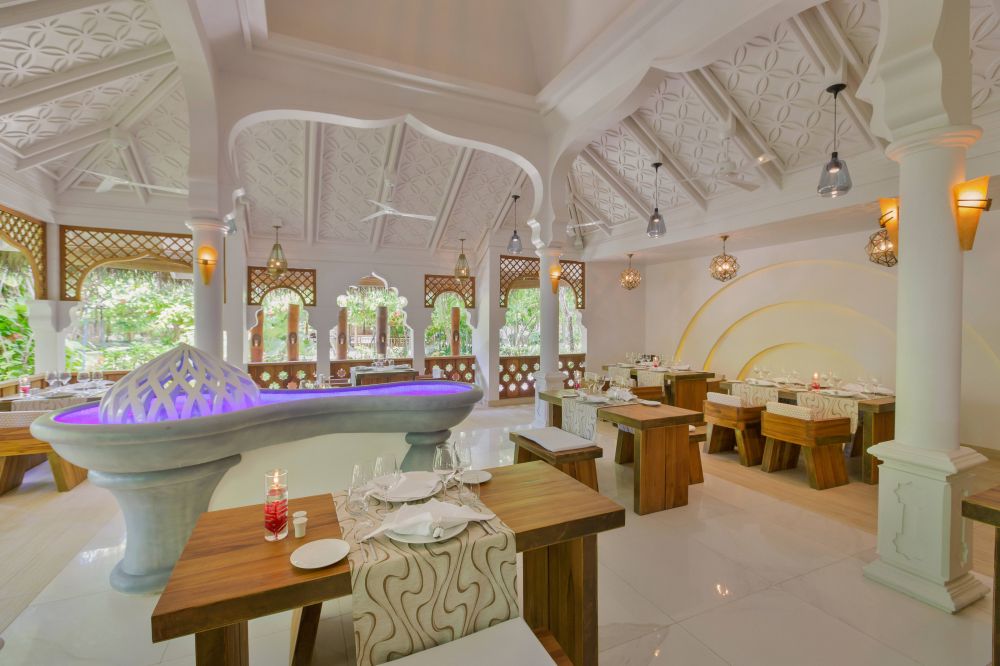 Kuramathi Maldives (ex. Kuramathi Island Resort) 4*