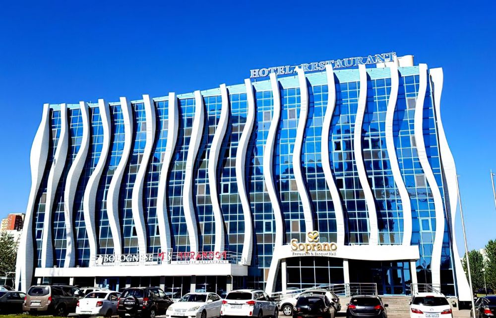 Reikartz Park Astana 4*