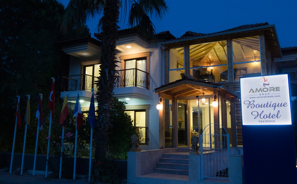 Amore Boutique Hotel 3*