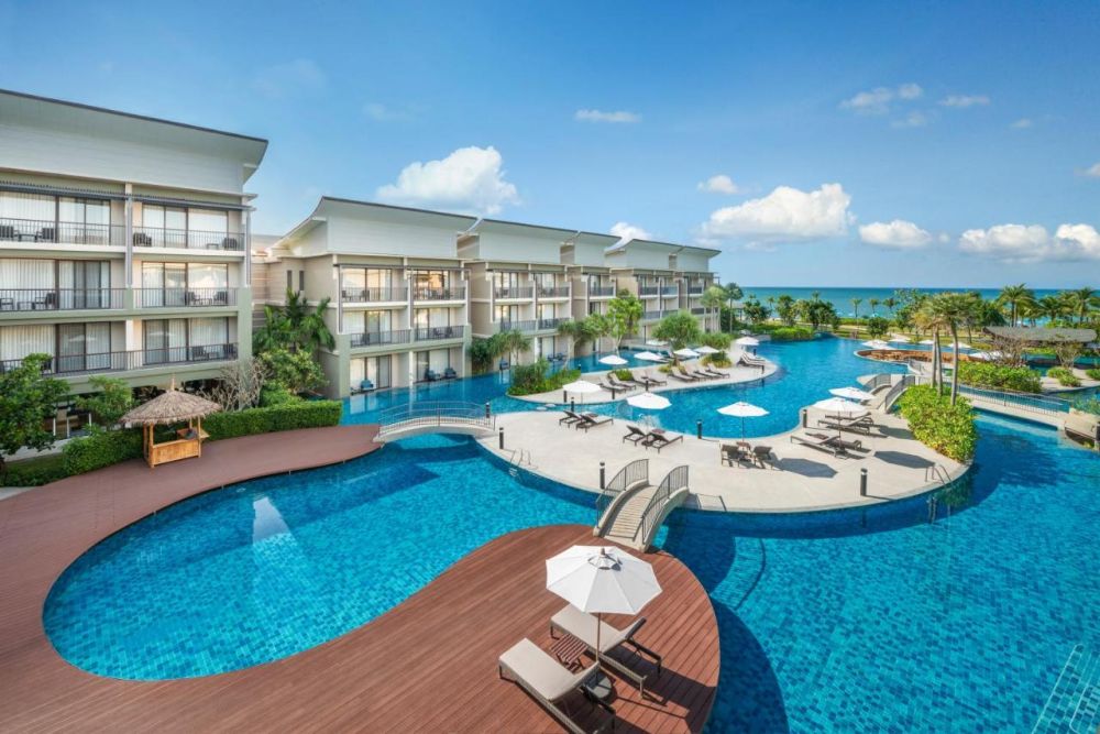 Le Meridien Khao Lak Beach 5*