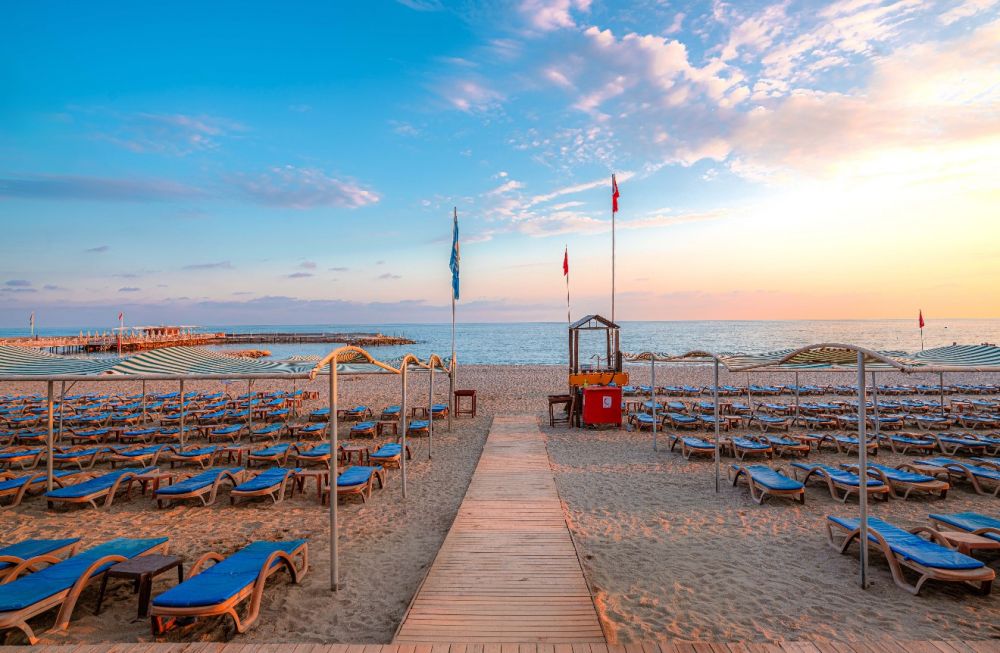 Caretta Beach Hotel 4*