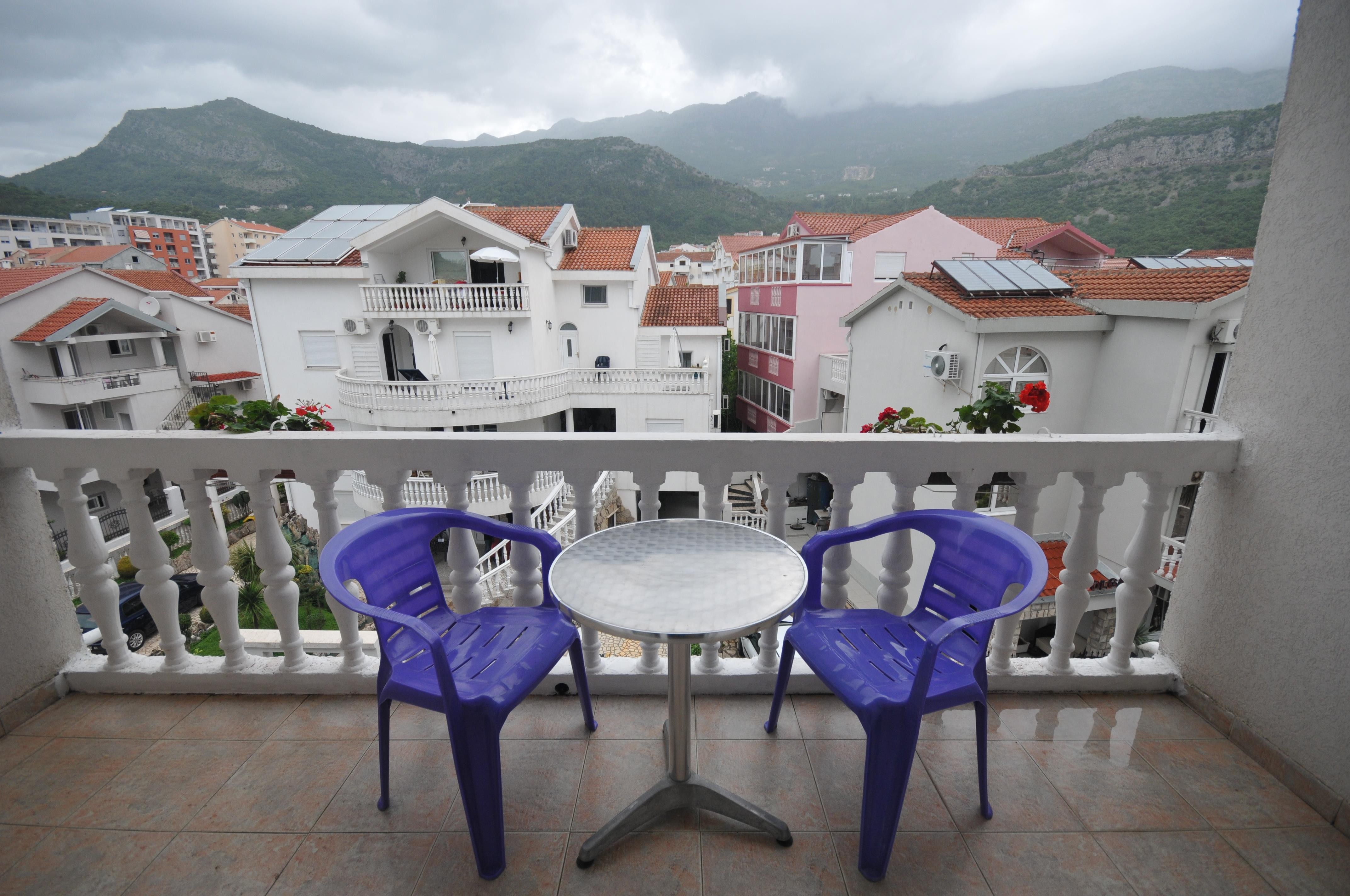 Jovana Guest House 3*