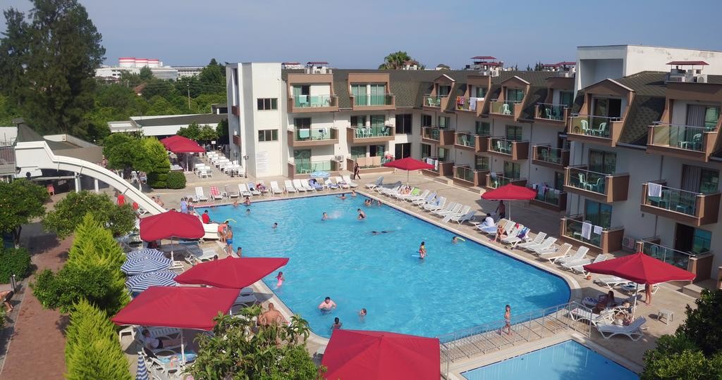 Monna Roza Garden Resort 4*