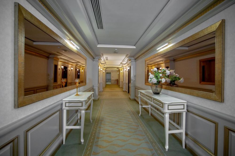 Sapphire Hotel Baku 4*