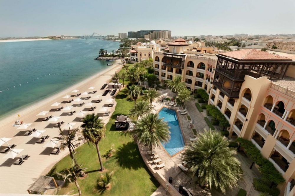 Shangri-La Hotel Qaryat Al Beri 5*