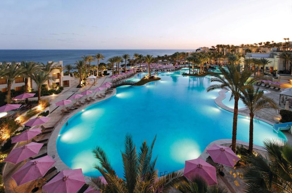 Grand Rotana Resort & Spa 5*