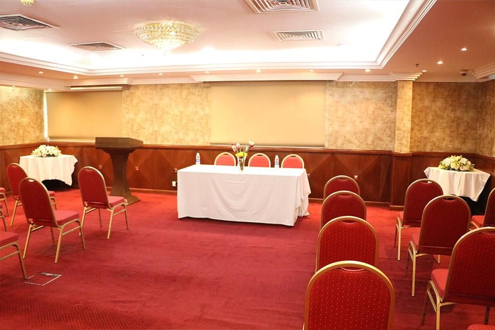 Al Manar Hotel Apartments 4*