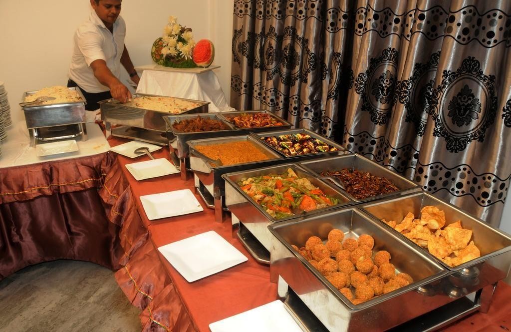 Italia Hotel Ambalangoda 2*