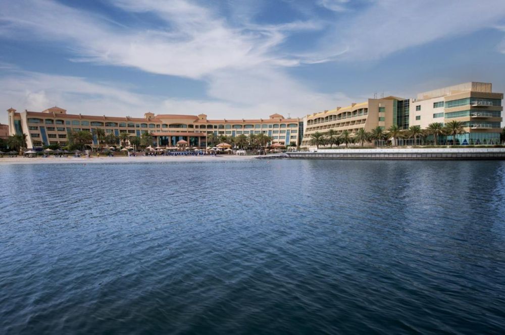 Al Raha Beach Resort & Spa (ex. Al Raha Beach Hotel) 5*