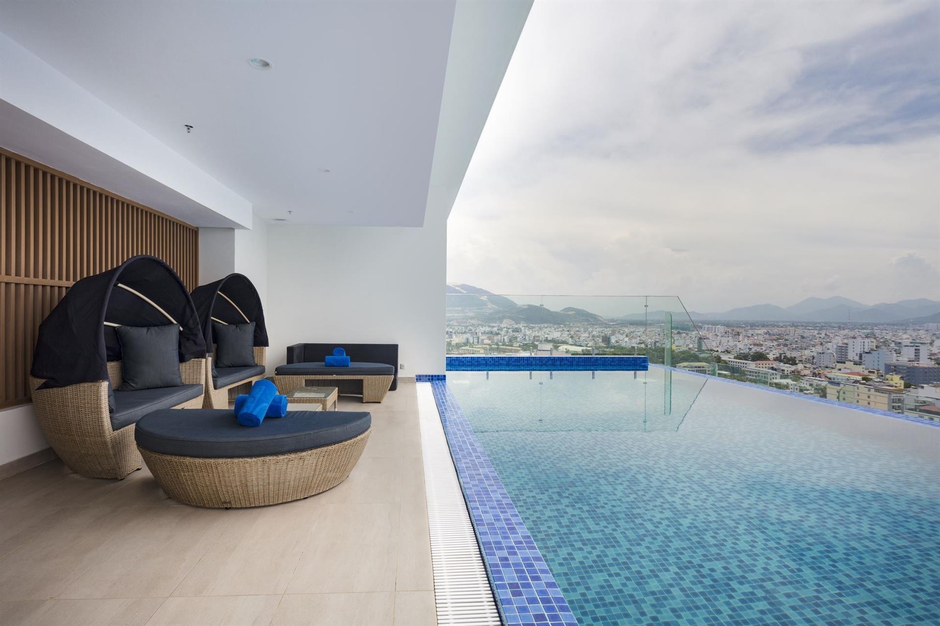 Nagar Hotel Nha Trang 4*