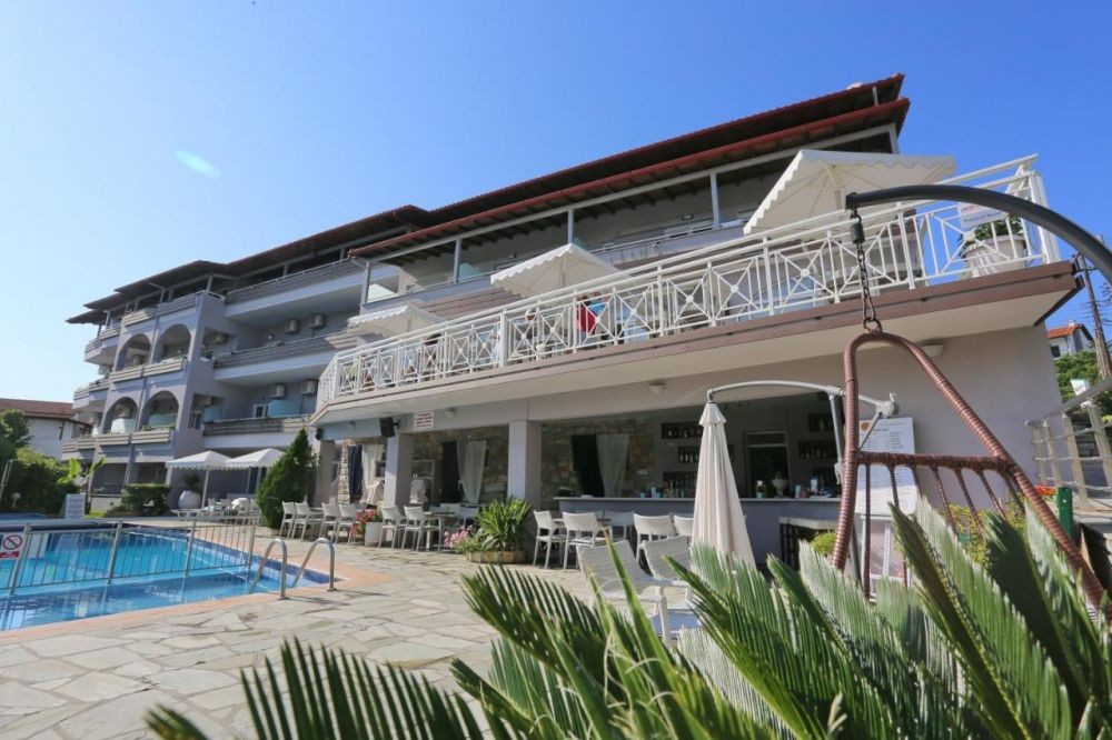 Tropical Hotel Hanioti 4*